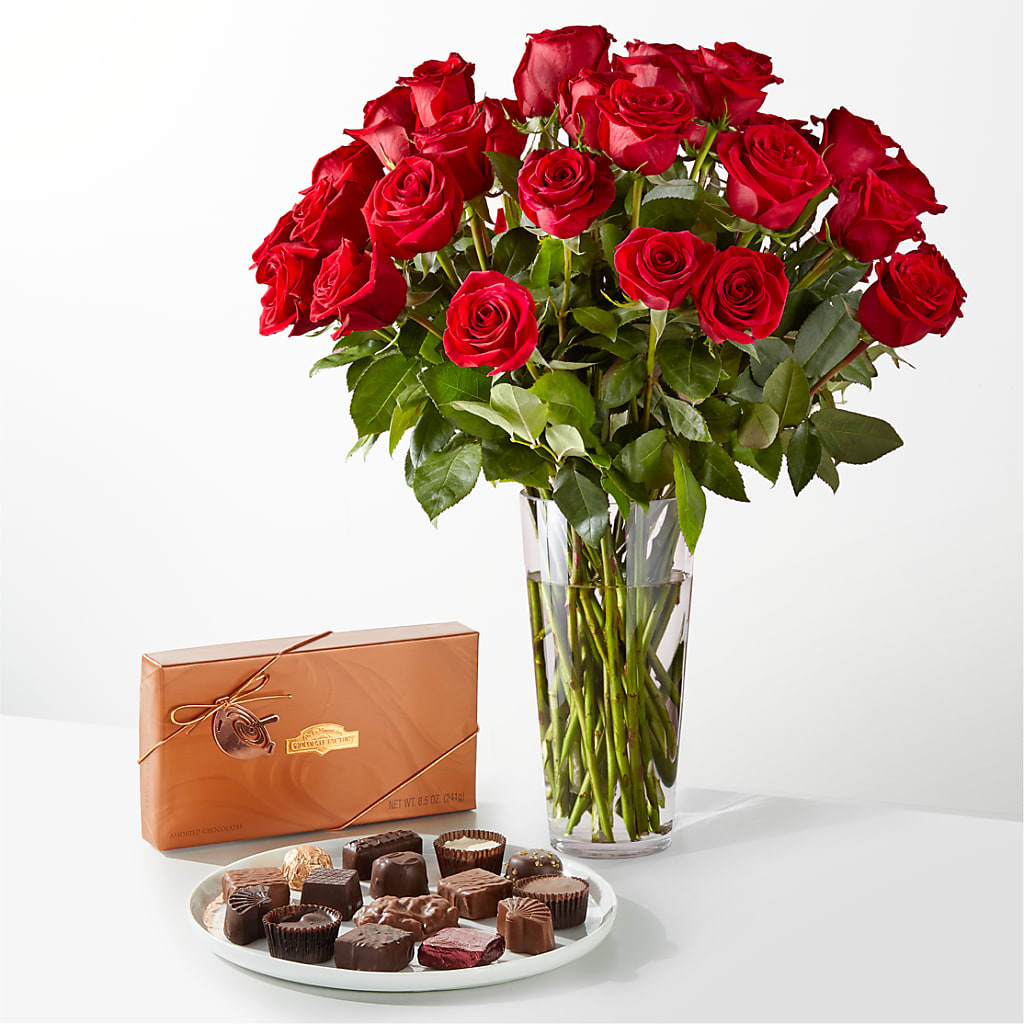 Romantic Long Stem Red Rose Bouquet Bundles – T BEARS FLORIST & GIFTS, Columbus OH