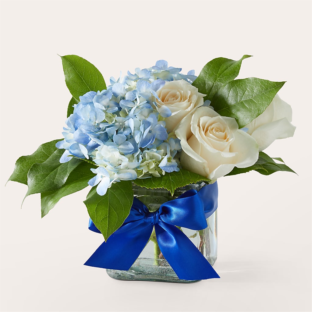 Sky Blue Delight Bouquet – T BEARS FLORIST & GIFTS, Columbus OH