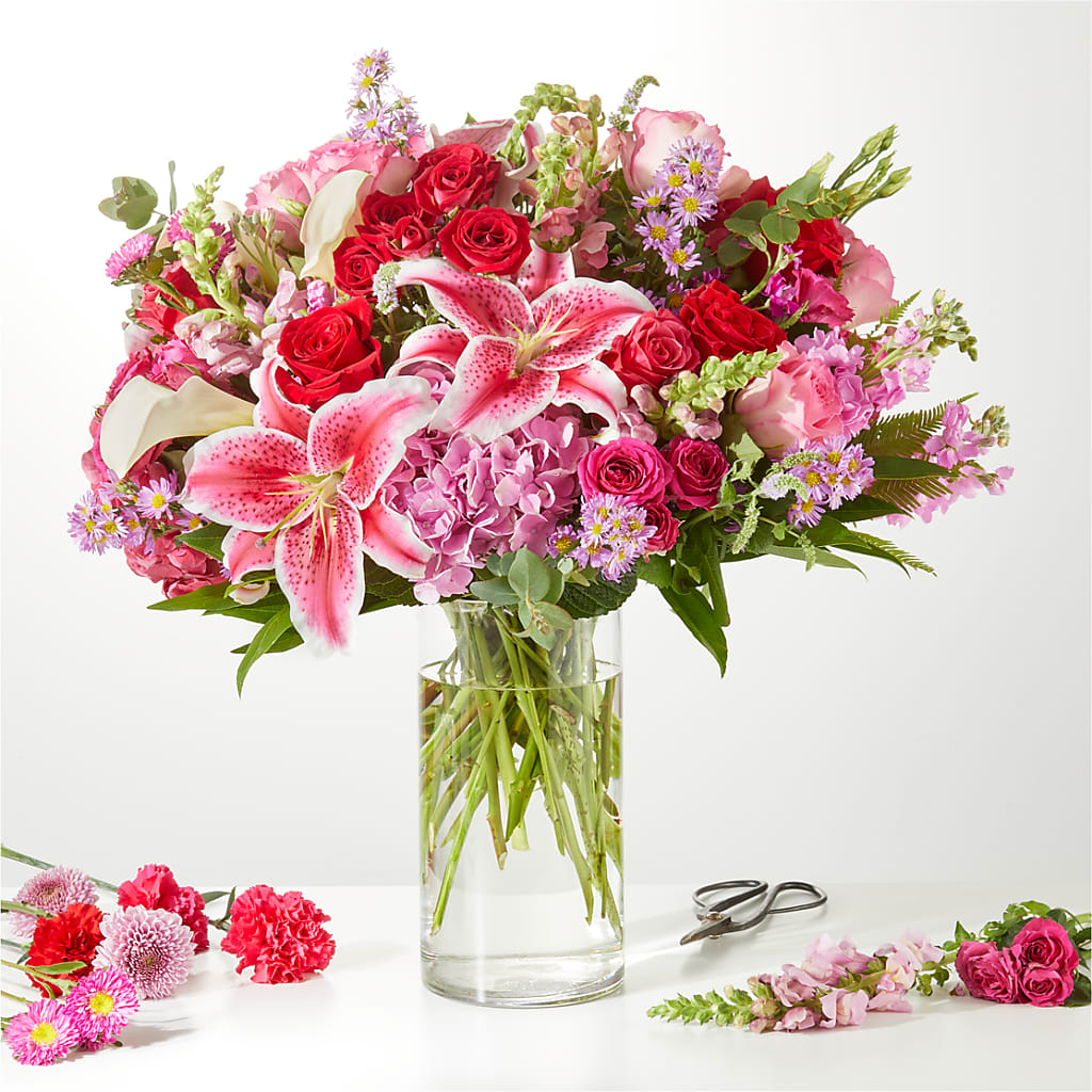 Swooning Over You - A Luxury Florist Original – T BEARS FLORIST & GIFTS, Columbus OH
