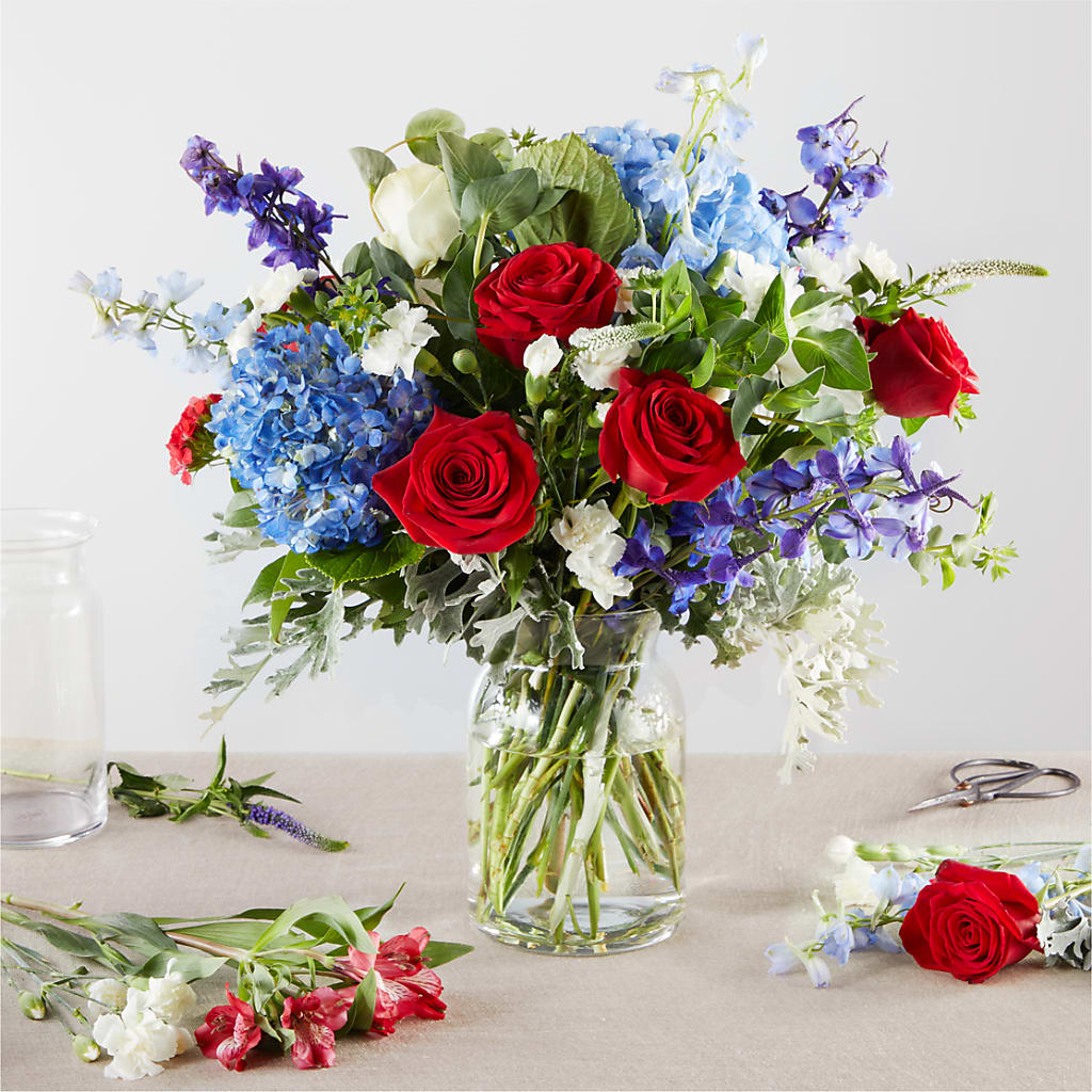 Star Spangled - A Florist Original – T BEARS FLORIST & GIFTS, Columbus OH