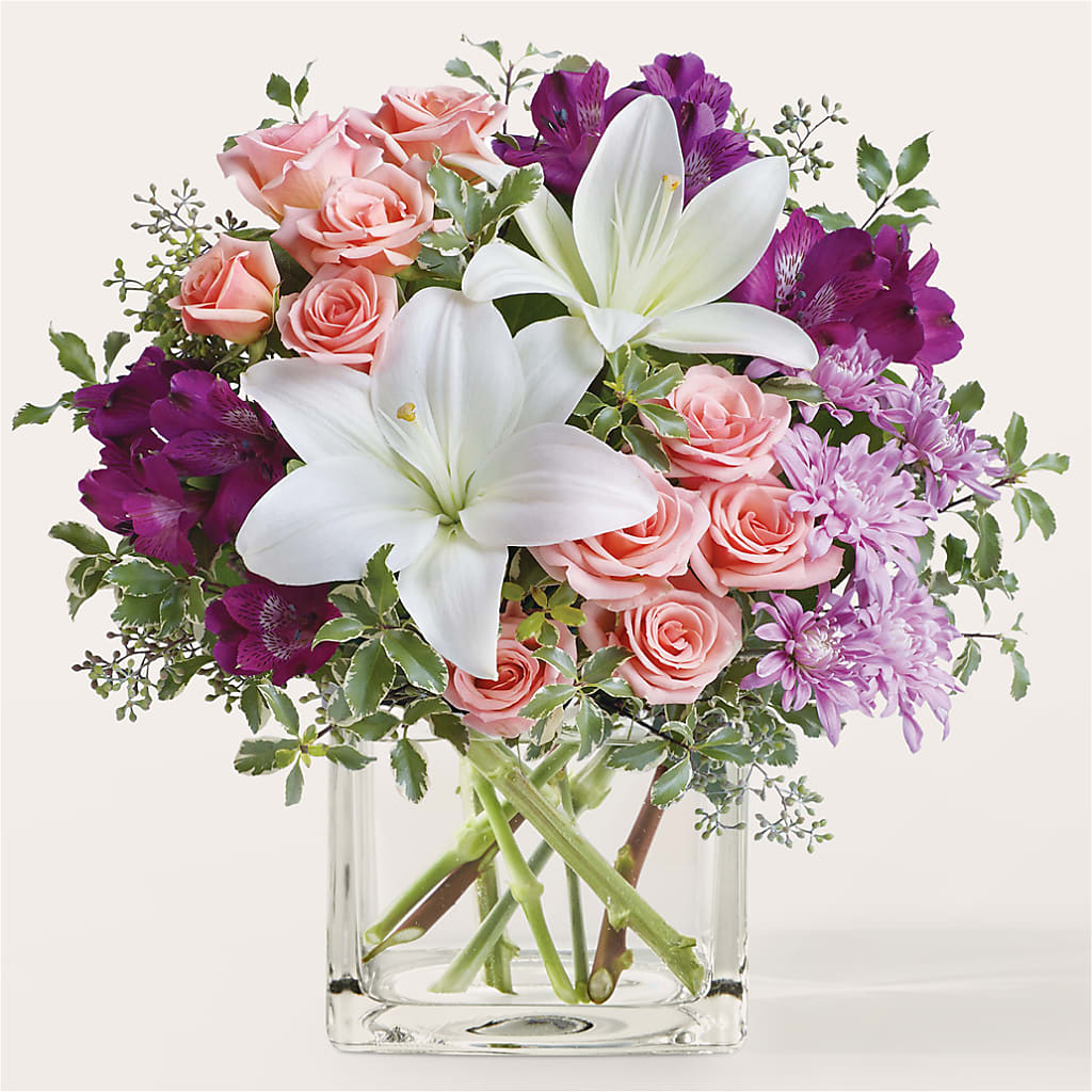 Mani Pedi Bouquet – T BEARS FLORIST & GIFTS, Columbus OH