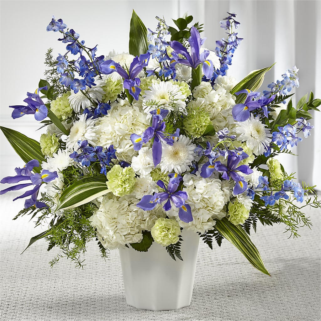 Soft Serenity Floor Basket – T BEARS FLORIST & GIFTS, Columbus OH
