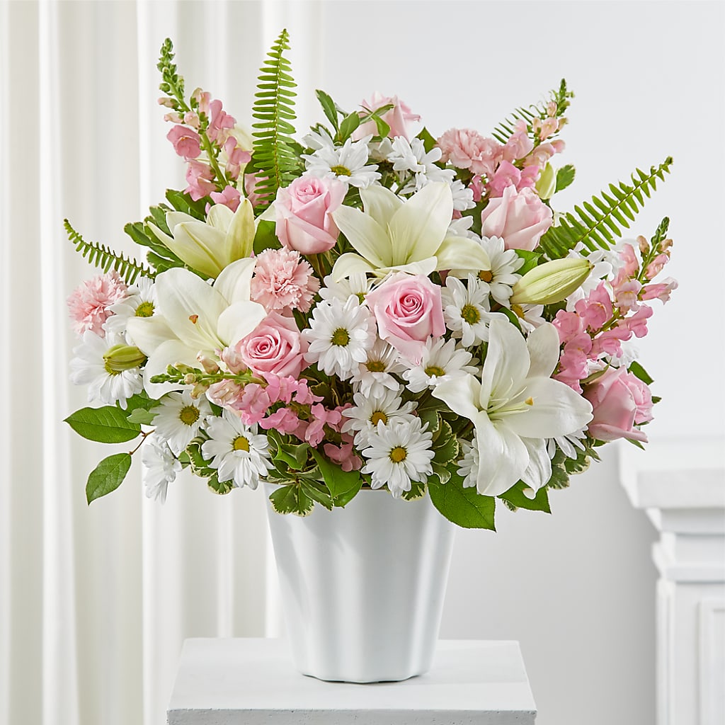 Soft Touch Tabletop Basket – T BEARS FLORIST & GIFTS, Columbus OH