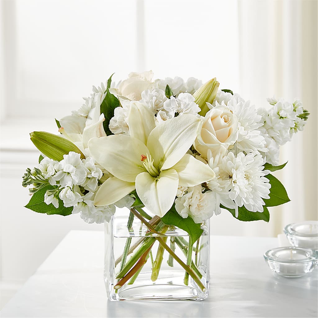 Gentle Breeze Bouquet – T BEARS FLORIST & GIFTS, Columbus OH