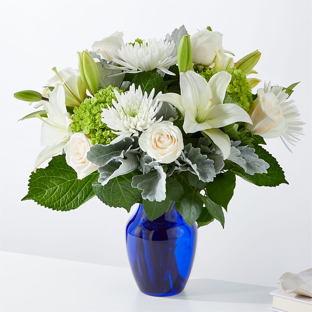 Snowy Dreams Bouquet – T BEARS FLORIST & GIFTS, Columbus OH