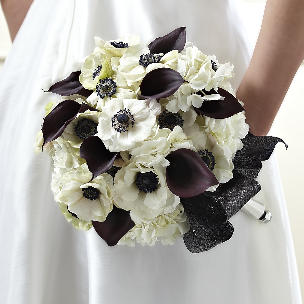 To Have and To Hold Bouquet – T BEARS FLORIST & GIFTS, Columbus OH