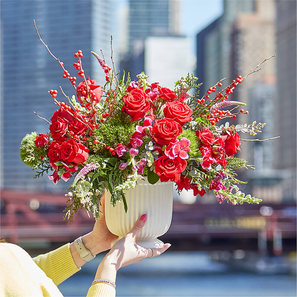 Big Red Bow Bouquet – T BEARS FLORIST & GIFTS, Columbus OH
