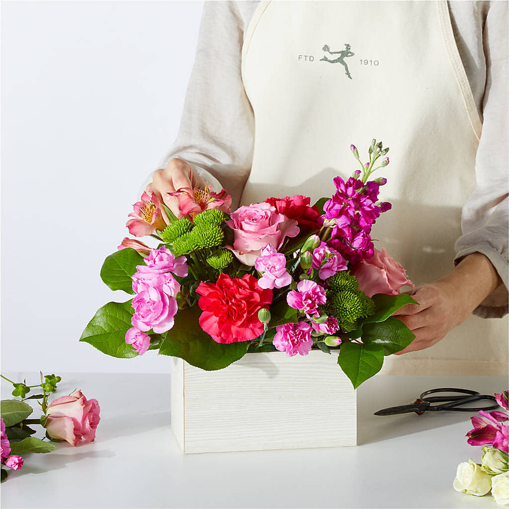 Sweetberry Box – A Florist Original – T BEARS FLORIST & GIFTS, Columbus OH