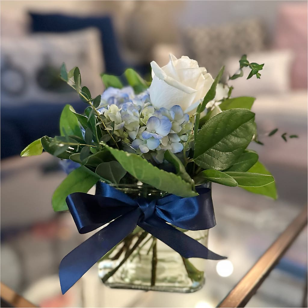 Sky Blue Delight Bouquet – T BEARS FLORIST & GIFTS, Columbus OH