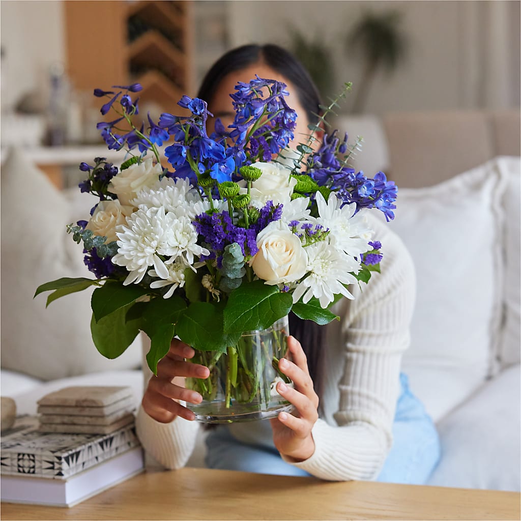 Cerulean Waves Bouquet – T BEARS FLORIST & GIFTS, Columbus OH