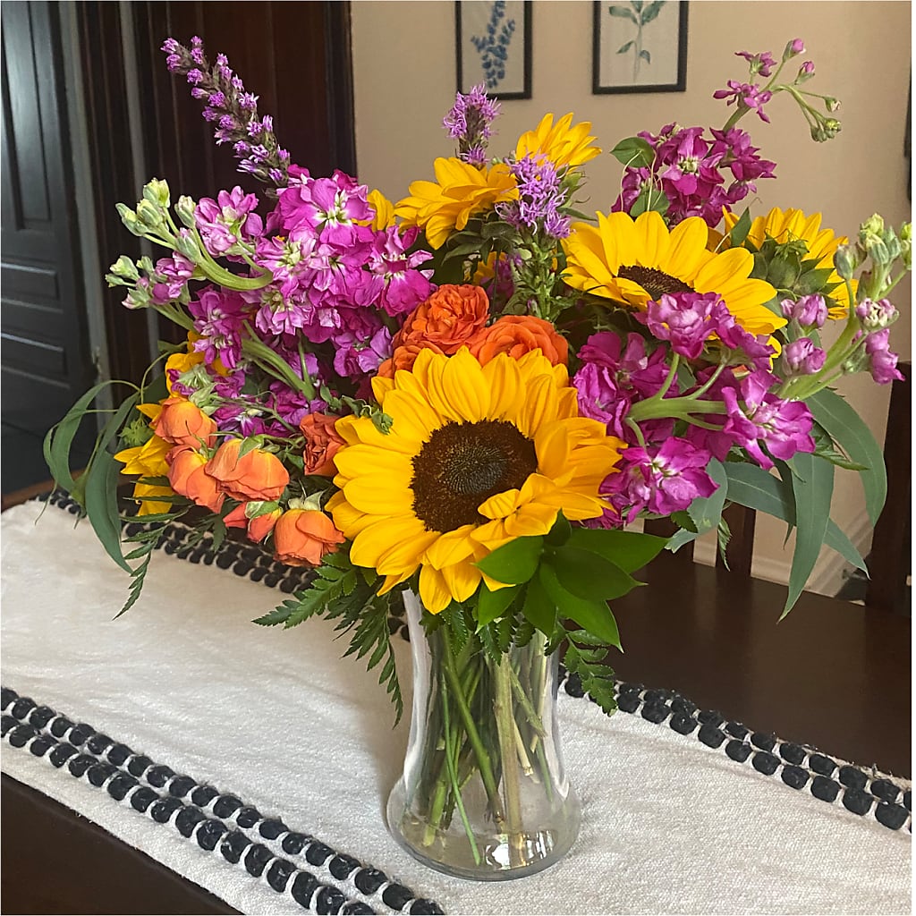 Rays of Life Bouquet – T BEARS FLORIST & GIFTS, Columbus OH