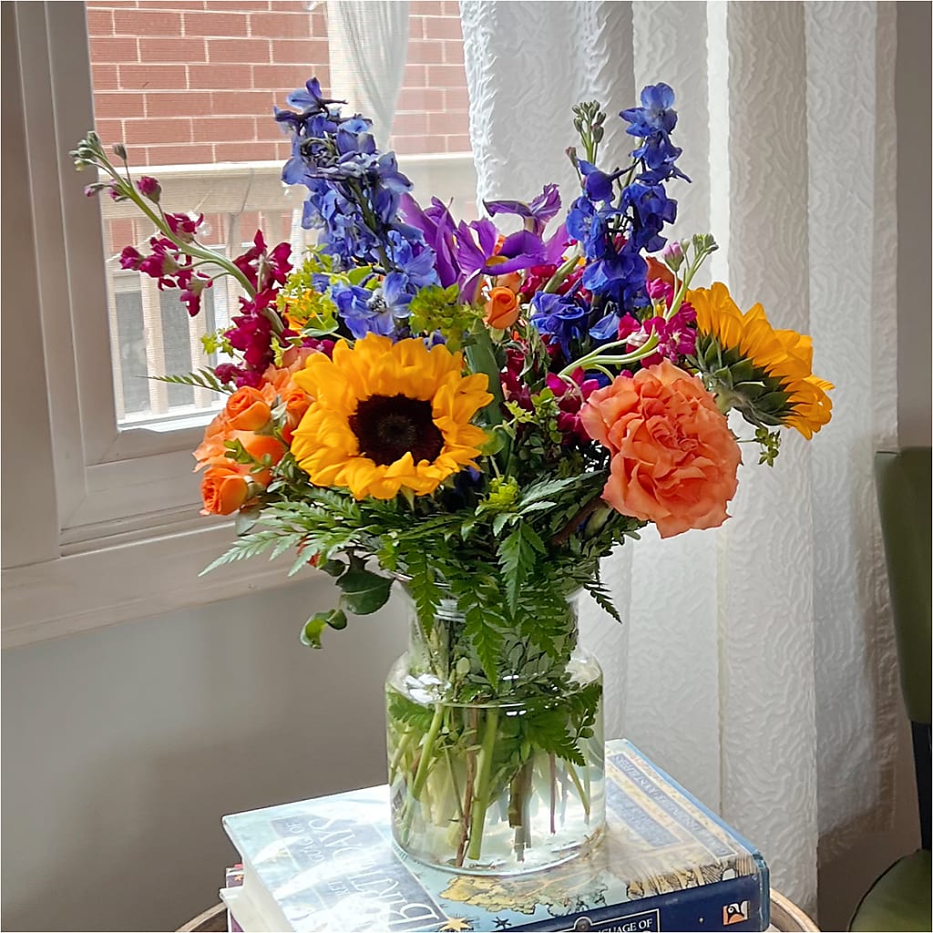 Rays of Life Bouquet – T BEARS FLORIST & GIFTS, Columbus OH