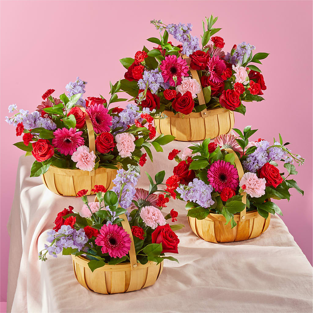 Pink Picnic Basket – T BEARS FLORIST & GIFTS, Columbus OH