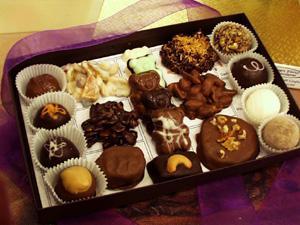 One Pound of Chocolate Euphoria – T BEARS FLORIST & GIFTS, Columbus OH