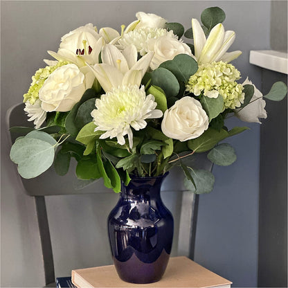 Snowy Dreams Bouquet – T BEARS FLORIST & GIFTS, Columbus OH