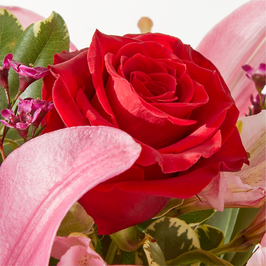 Lucky in Love Bouquet – T BEARS FLORIST & GIFTS, Columbus OH