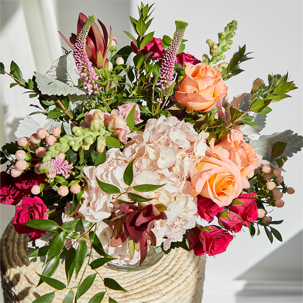 Glitz & Glam Bouquet – T BEARS FLORIST & GIFTS, Columbus OH