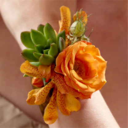 Irresistible Love Wrist Corsage – T BEARS FLORIST & GIFTS, Columbus OH